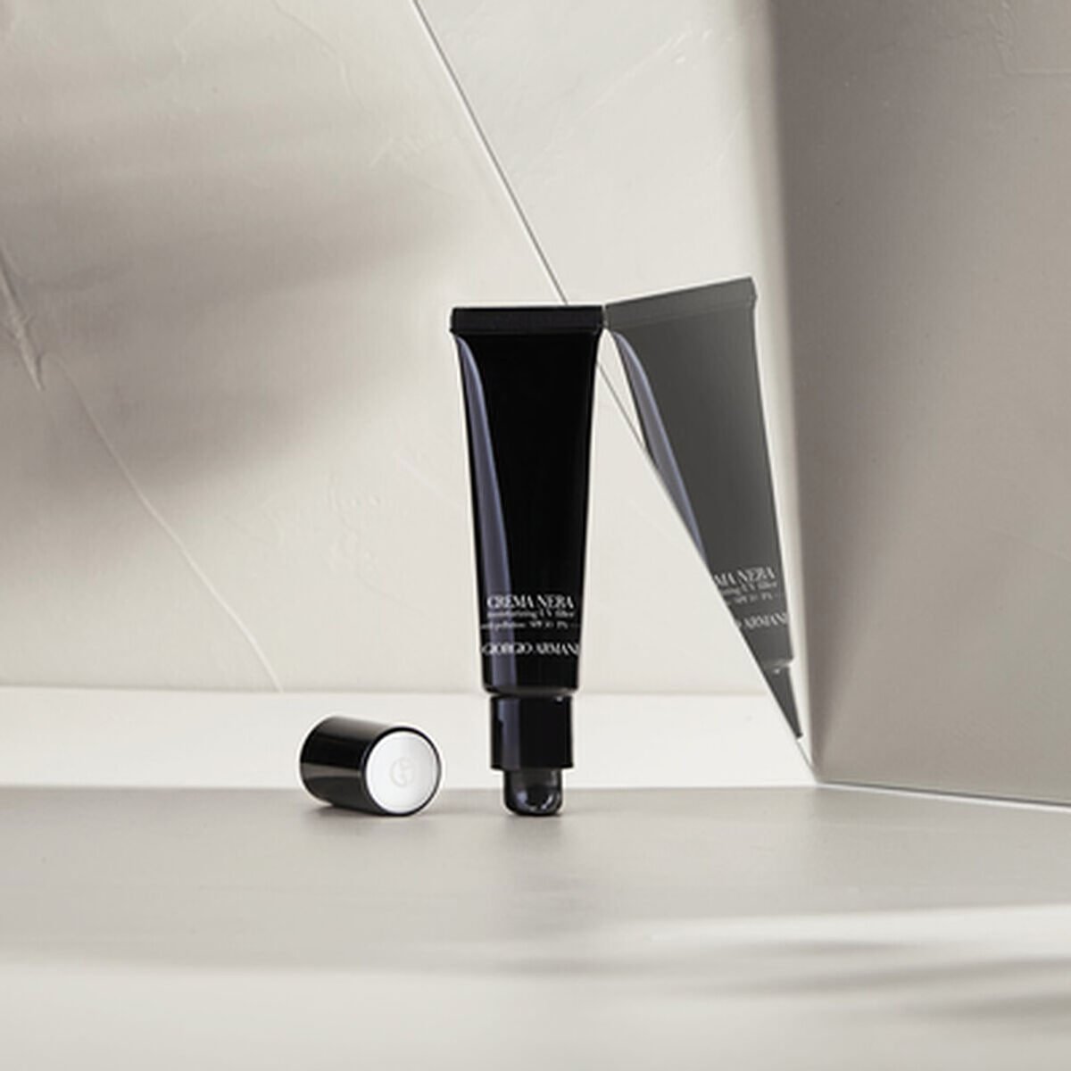 CREMA NERA MOISTURIZING UV FILTER - Image 2